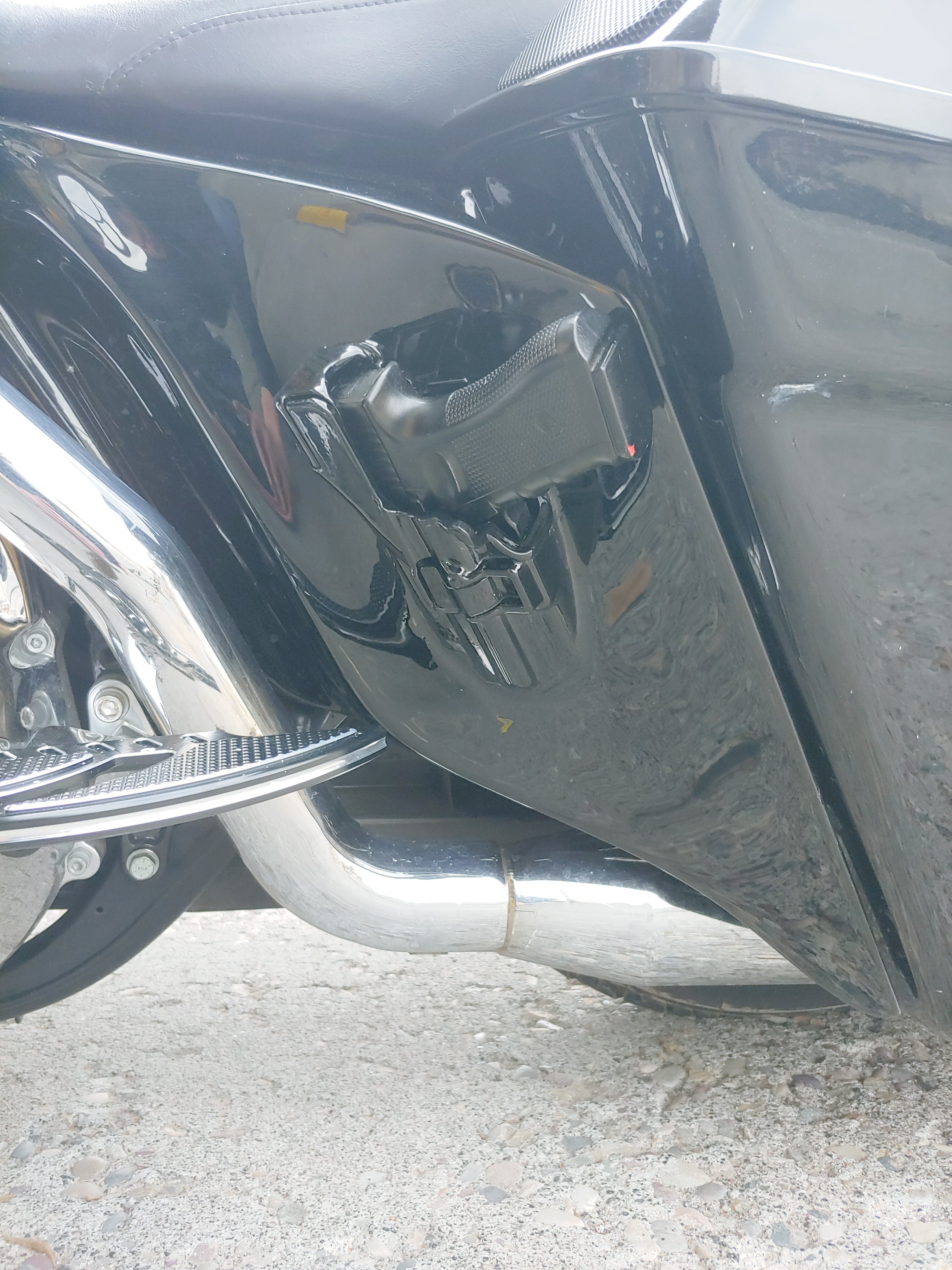 Harley davidson side cover holsters