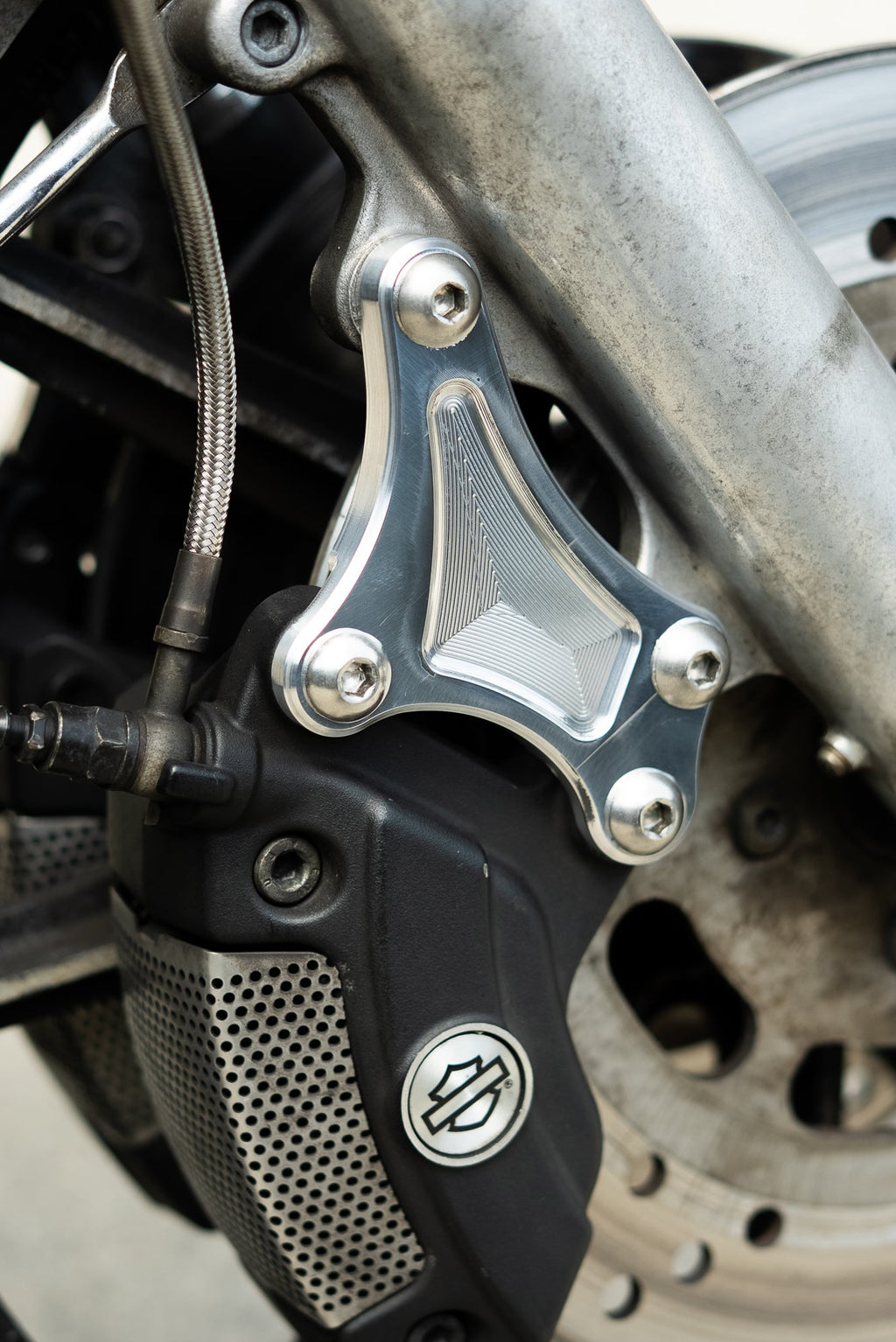 39mm Brembo Caliper Adapters For 99-Down Forks
