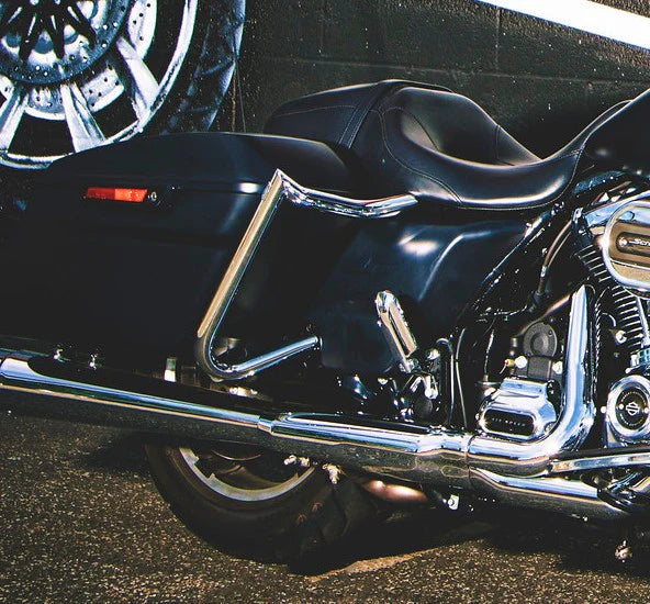Factory 47 Crash Bar - Anarchy Chrome for Baggers