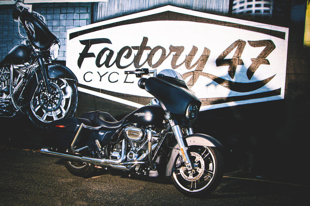 Factory 47 Crash Bar - Anarchy Chrome for Baggers