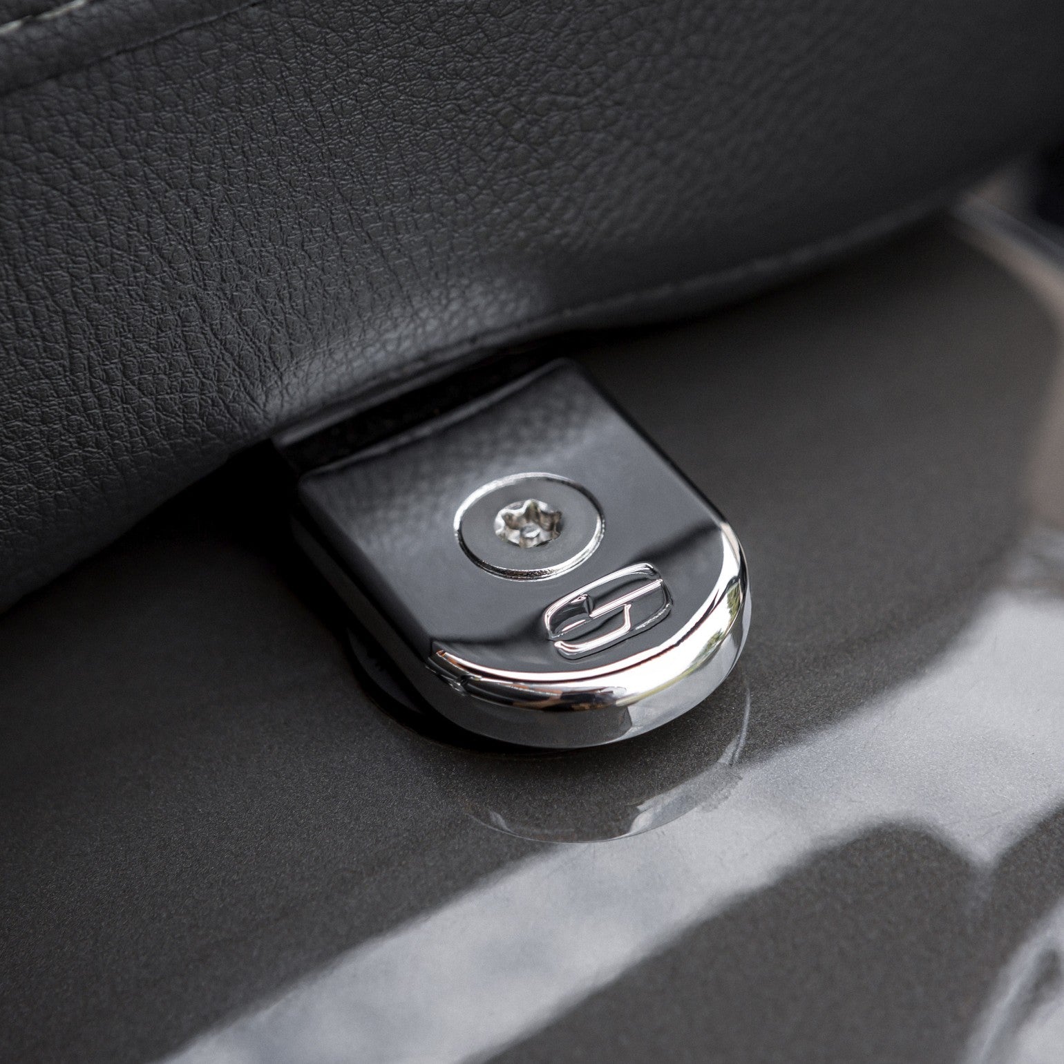 Indian Chrome Seat Screw M8