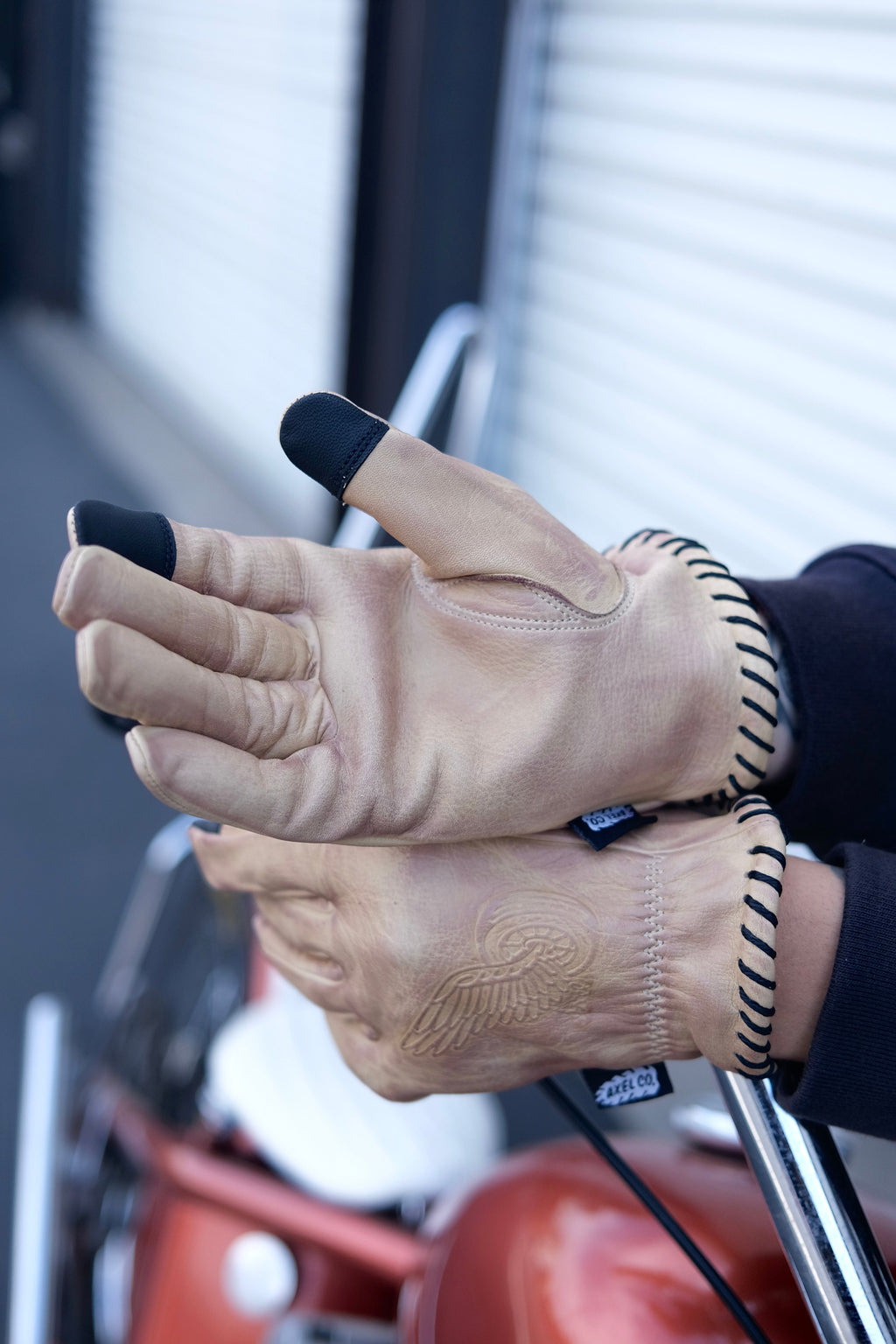 Waxed Tan Cowhide Gloves