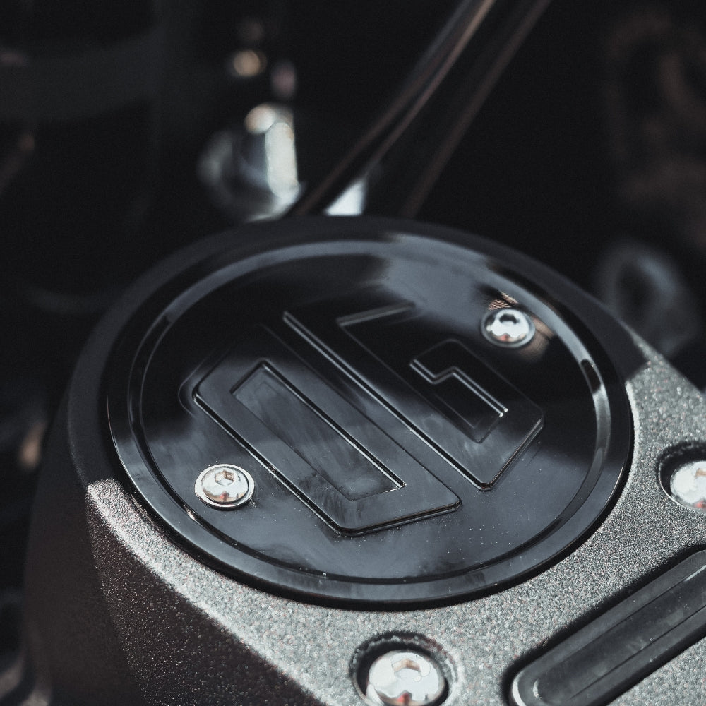 OG Black Anodized Gauge Block Off Plate installed on a Dyna