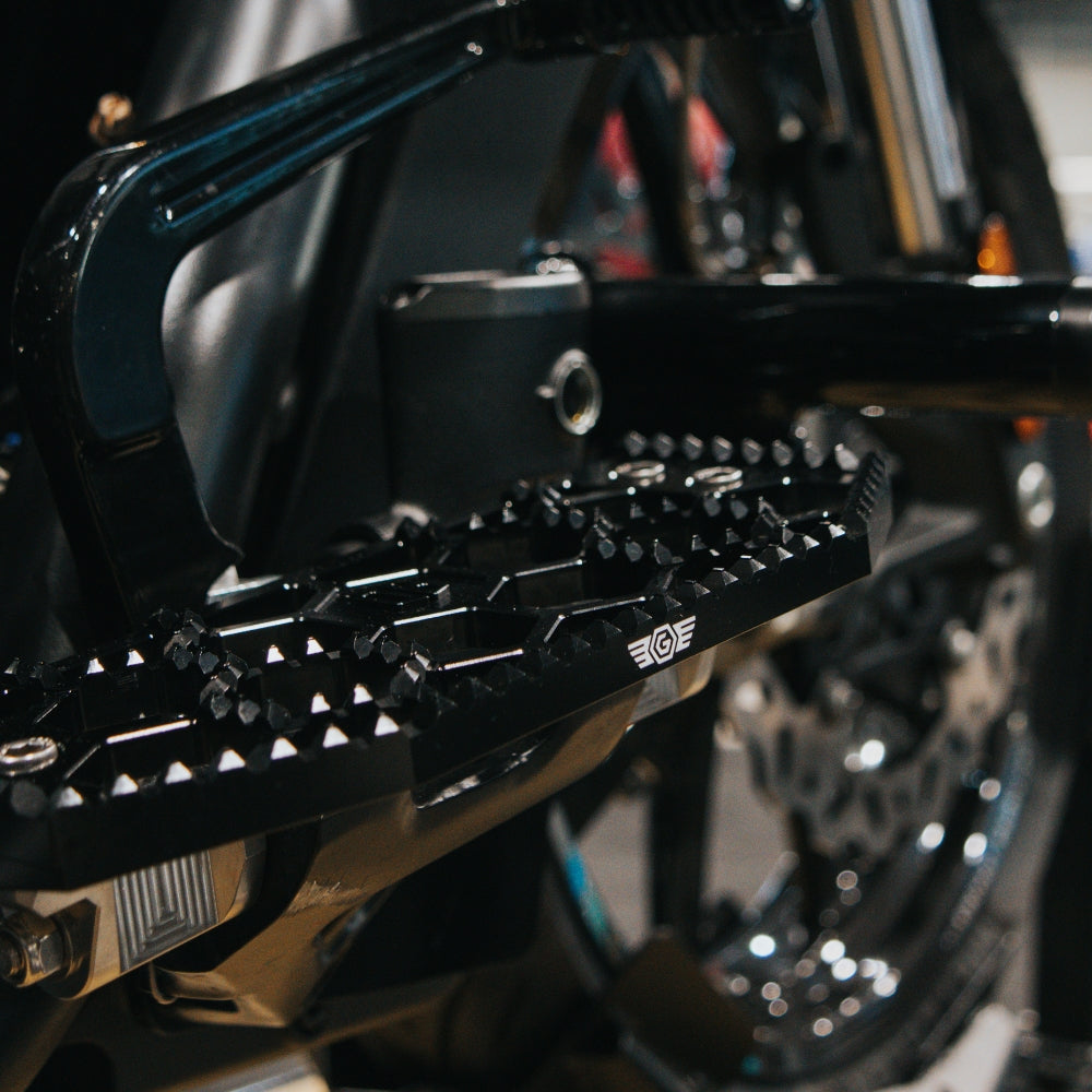 OG Indian Bagger HoneyComp V3 Floorboards installed on a Indian Bagger model