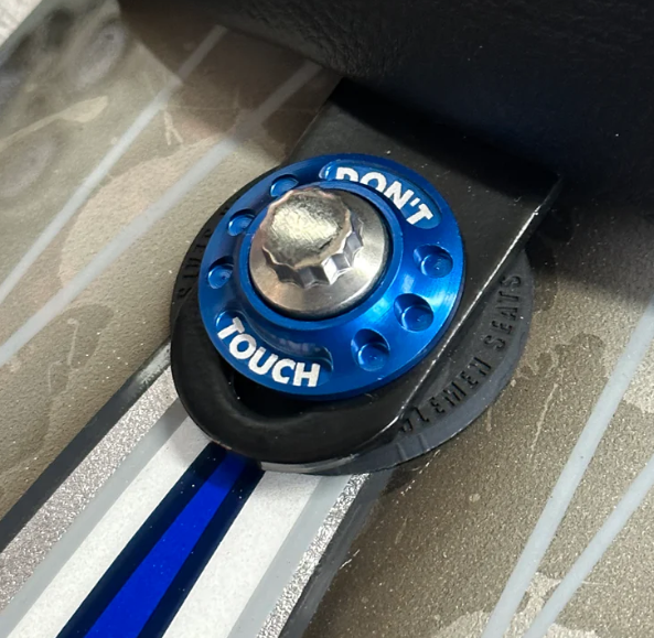 SDC SEAT SAVER - SEAT SCREW WASHER KIT - F-OFF!